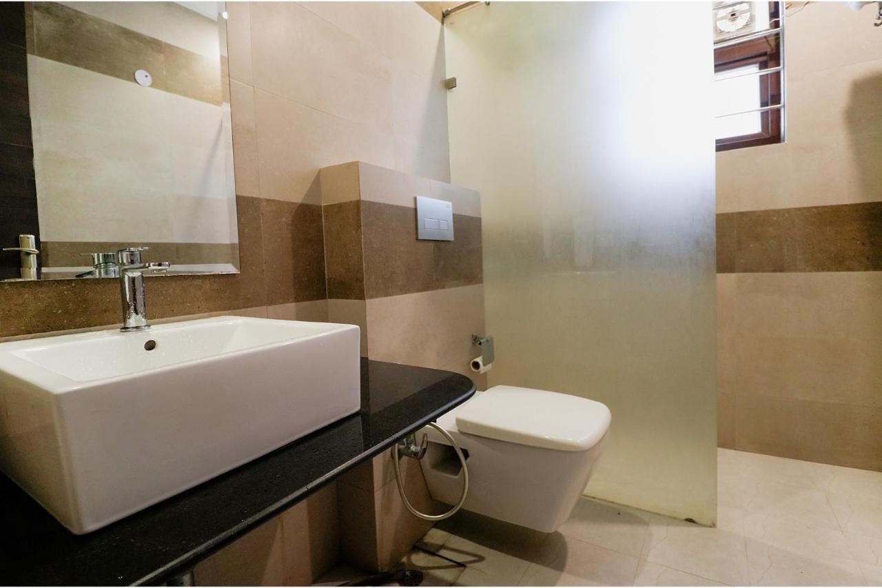 Fabhotel Oyster Villa Gurgaon Exterior photo