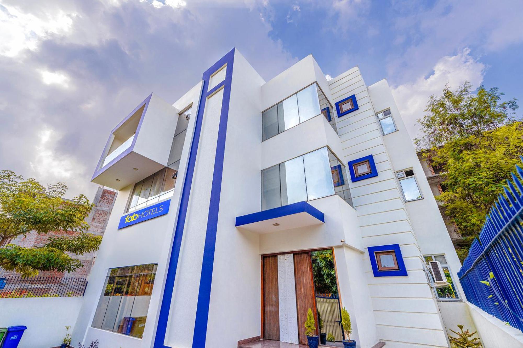 Fabhotel Oyster Villa Gurgaon Exterior photo
